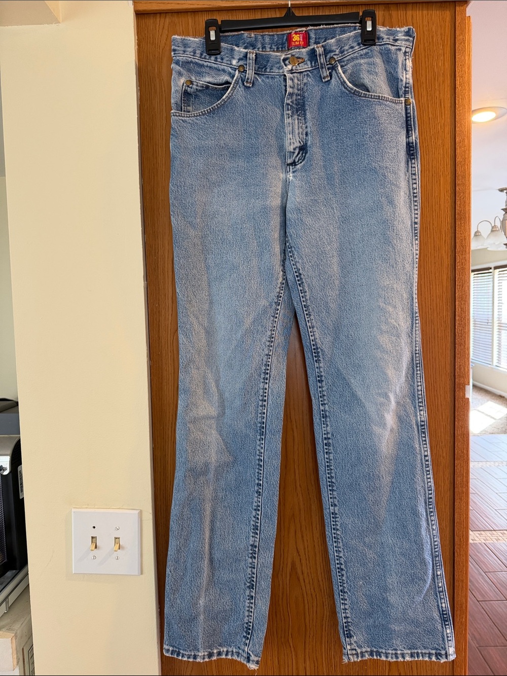 Wrangler Light Blue Straight Leg Men's Jeans
